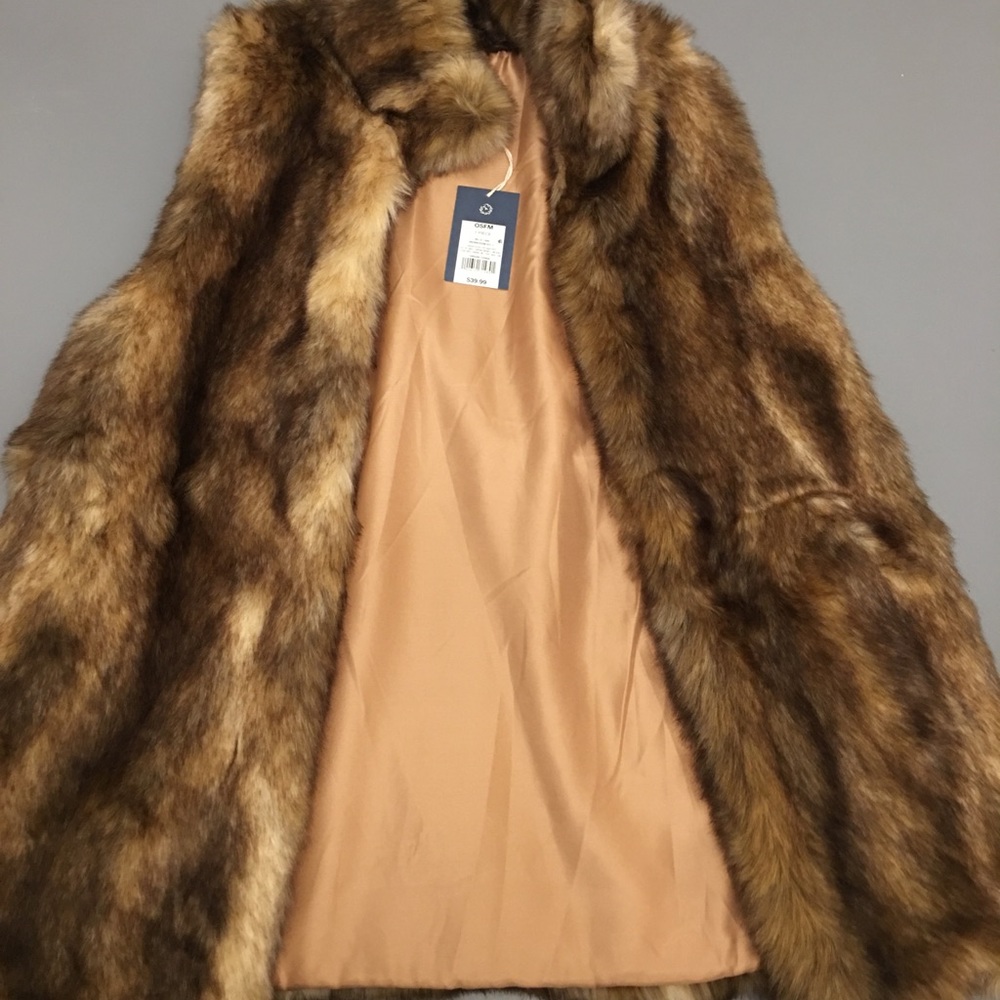 Oversized faux fur vest NWT